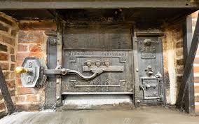 Four A Bois Boulangerie A La Colle Sur Loup Cote D Azur France 3d0a8236 Door Handles Wood Oven Wood
