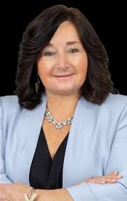 Rene Donovan's Instagram, Twitter & Facebook