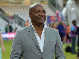 But lara is not welcome at his debut performance. Was Getting Ready To Congratulate David Warner Brian Lara Cricket News Times Of India