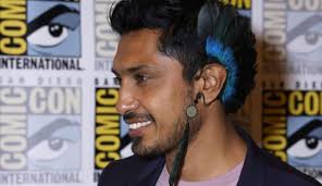 Tenoch Huerta visitará Los Cabos. El actor mexicano que se ha sentido  discriminado por su color de piel