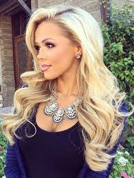 Winnie Carlson's Instagram, Twitter & Facebook