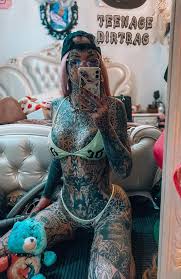 They assessed a sample of 4690 body modification users and compared individuals with a history of abuse to individuals without a history of abuse regarding the probability of a piercing or a tattoo at a. Dragon Girl Flaunts New Body Modification Daily Mercury