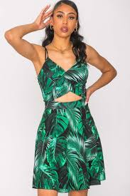 Maybe you would like to learn more about one of these? Robe Patineuse Noire Motif Tropical Ajouree Cinelle Paris Mode Femme Tendance