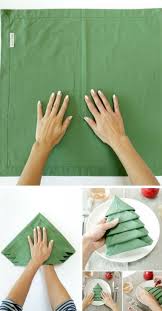 Comment plier la serviette en forme de sapin. Ce Pliage De Serviette Va Epater Vos Invites A Noel Pliage Serviette Papier Noel Pliage Serviette Pliage Serviette Sapin
