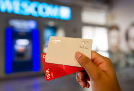 Benefits, drawbacks to know for students planning to open their own credit card - Daily Bruin