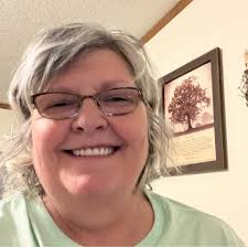 Seventeen year old Jessica Casto has been found safely. Thank you to all  that shared and helped in locating her.