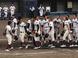 Jun 05, 2021 · 第103回全国高校野球選手権大会が8月9日に開幕予定、大阪府予選は7月16日に開幕します。全国でも屈指の激戦区、史上初の2度の春夏連覇を果たした大阪桐蔭や101回選手権で優勝した履正社など全国有数の強豪校がひしめく大阪大会の覇者、代表校はどの高校になるのか予想しました！ Rlamfiydf7yyzm
