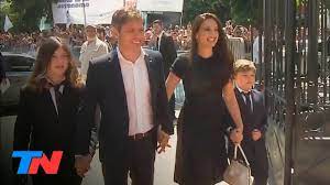 El gobernador de la provincia axel kicillof juró como mandatario bonaerense en la legislatura de la los hijos del gobernador, león y andrés (de 10 y 7 años respectivamente) acompañaron a su padre. Transicion En Provincia De Buenos Aires Asume Axel Kicillof Youtube