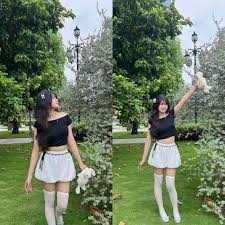 Phối đồ cùng chân váy bí ngô cho hè thêm rạng rỡ