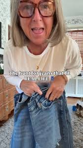 Hey, hi friends! It's so freakin good ↓ IRISH SCONE 💁🏼‍♀️Save this reel  to keep this recipe Passed down to me from my grandmother, Mary Biondi from  her bestie, Anne McKeon ⬅️⬅️