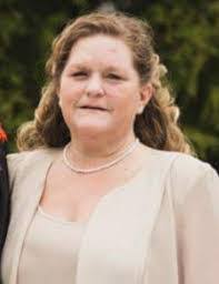 Lisa Wampler's Instagram, Twitter & Facebook