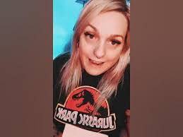 Lisa Mcconomy's Instagram, Twitter & Facebook