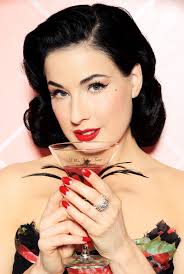 Rocker marilyn manson married his longtime girlfriend, burlesque dancer dita von teese, on saturday in front of some 60 guests as fans and well wishers gathered outside, people has learned. Dita Von Teese Wedding Ring Wedding Rings Sets Ideas