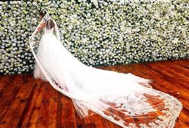 A atriz giovanna lancellotti, que foi acompanhada do seu namorado, o artista plástico luca ewbank, usa. Casamento Marina Ruy Barbosa A Noiva Looks Das Madrinhas E Convidadas Garotas Estupidas