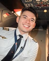 Cecilia Arce's Instagram, Twitter & Facebook