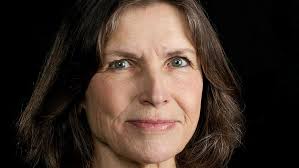 Recension: Ingrid Elams ”Romanens segertåg” är lysande