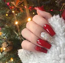 If you see coffin snowflake nails you instantly know that it is going to be for something special and more often than not, it is related to love. Stylishbelles On Twitter So Beautiful Red Coffin Christmas Nails With Accent Glitter Nail Stylishbelles For More Christmas Nails Https T Co Jlllsu4dg8 Christmasnails Christmasnailart Christmasnaildesign Christmas2018 Rednails