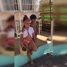 Desfilando para la diseñadora de moda belen zotano. Belen Zotano Complementos Y Bano Videos Facebook
