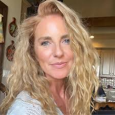 Renee Kelly's Instagram, Twitter & Facebook