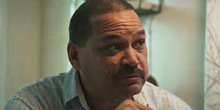 Comment Dennis, le père d'Aaron Hernandez, est mort -