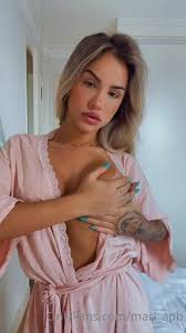 Polonesa Do Hype Nua E Gostosa Mostrando A Buceta Gostosa Em Vídeo Do  Privacy - Cnn Amador