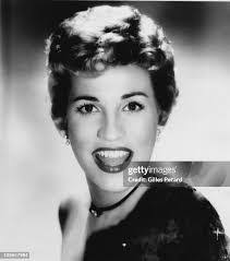 Patti Andrews's Instagram, Twitter & Facebook