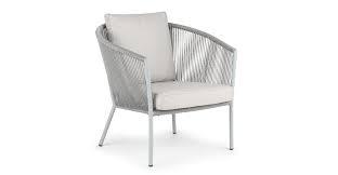 Beach Sand Corda Woven Outdoor Lounge Chair Article In 2020 Modern Outdoor Lounge Chair Lounge Chair Outdoor Modern Outdoor Dining Chairs