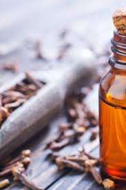 Clove oil is manufactured in three different types: Clove Oil For Toothache Use And Side Effects