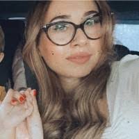 Lacey Willis's Instagram, Twitter & Facebook