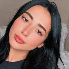 Samantha Sanchez's Instagram, Twitter & Facebook