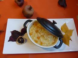 Mantecatelo con il succo delle 2 arance, l'olio al rosmarino, il grana e servitelo decorato a piacere con aghi di rosmarino e scorza di arancia a filetti. Risotto All Arancia Profumato Al Rosmarino Virginie S Blog