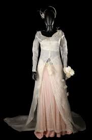 The Original Design For Keira Knightley S Love Actually Wedding Dress Was Very Different Movie Wedding Dresses Keira Knightley Wedding Dress Keira Knightley Wedding
