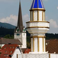 Minaret is a type of tower typically built into or adjacent to mosques. Initiative Schweizer Stimmen Gegen Minarett Bau Der Spiegel