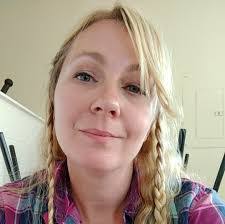 Debbie Senft's Instagram, Twitter & Facebook