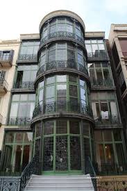 Casa lleó i morera, which was built by lluís domènech i montaner on the privileged passeig de gràcia, is a neighbour of casa amatller, built from 1898 to 1900 by josep puig i cadafalch. Casa Lleo I Morera Entry Price Tickets Guided Tours Irbarcelona