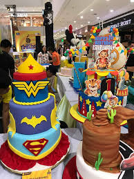 Cuts and bolts stocks a wide variety of designer fabrics from respected manufacturers such as moda, robert kaufman, windham, and andover, with fantastic new fabrics arriving daily! Spiderman Cake Design Goldilocks