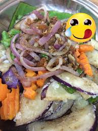 Kalau kalian memilih ayam rebus, memang dagingnya agak hambar. Terung Kering Nasi Ayam Hailan Chee Meng Restaurant S Photo In Bukit Bintang Klang Valley Openrice Malaysia
