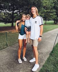 6'6″ lawrence from johnson city, tennessee committed to clemson in 2016. Did You Know Trevor Lawrence Is Married With A Kid Secrant Com