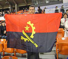 Angolan flag as outlined in the constitution of angola, the red half of the flag means bloodshed during angola's sovereignty struggle, and the black half defines the continent. Flagge Angolas Wikipedia