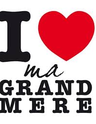 La large fenêtre de la salle de séjour donne sur la cour. Fete Des Grand Meres Adoptez La Mamie Attitude Elle Decoration