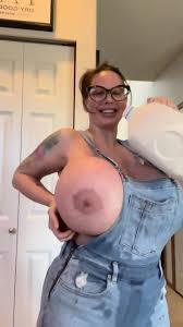 Brittany-Elizabeth Blue Dungree Boobs - Brittany Elizabeth - EPORNER