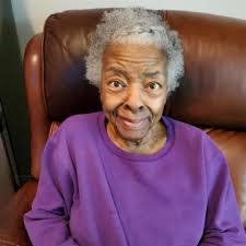 Evelyn Cage's Instagram, Twitter & Facebook