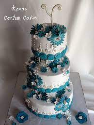 Teal And White Daisy Wedding Cake Daisy Wedding Cakes Wedding Desserts Daisy Wedding