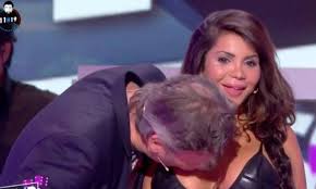 Et lui confier notamment que sa fille avait peur de retourner à l'école devant les proportions prises par l'affaire. Agression Sexuelle Dans Tpmp Soraya Riffy Affirme Avoir Porte Plainte Contre Jean Michel Maire Le Parisien