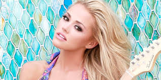 Amanda Soltero's Instagram, Twitter & Facebook