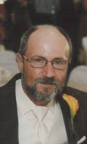 David Ringer's Instagram, Twitter & Facebook