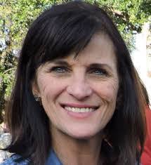 Elaine Heilmann's Instagram, Twitter & Facebook