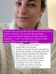 Hoje eu ensino o que vivi na pele. As noites em que achei que não ia dar  conta. As fases em que eu não acreditava em mim. O silêncio pesado da  dúvida.