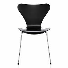 Der stuhl 3107 von arne jacobsen ist wahlweise mit farbiger lackierung oder einer lasierung bei fritz hansen erhältlich. Fritz Hansen Die Serie 7 3107 Stuhl Bruno Wickart Ch