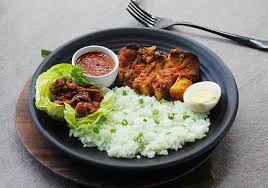 The sambal is delicious, slightly spicy and aromatic. How To Cook Nasi Lemak Pandan With Strawberry Sambal By Dahmakan Buro 24 7 Malaysia